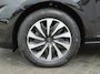 Ford Fiesta 1.0 EcoBoost Hybrid Titanium / Navigatie via Apple Carplay of Android Auto / Stuur- Stoel & Voorruitverwarming / Cruise control / Keyless Entry/Start / Climate control / Parkeersensoren achter /