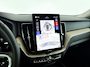 Volvo XC60 T6 Plug-in hybrid AWD Ultra Dark | Panoramadak | 360° camera | Harman Kardon | Luchtvering | Head-up display | Stoel- en stuurverwarming | Trekhaak