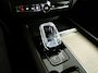 Volvo XC60 T6 Plug-in hybrid AWD Ultra Dark | Panoramadak | 360° camera | Harman Kardon | Luchtvering | Head-up display | Stoel- en stuurverwarming | Trekhaak