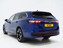 Volkswagen Passat Variant 1.5 eHybrid R-Line Black | 5 Jaar Garantie | Leder | Stoelventilatie | Trekhaak | Massage | 360 | HUD | Keyless