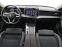 Volkswagen Passat Variant 1.5 eHybrid Business | Leder/Alcantara | Massage | Trekhaak | HUD | Camera | Memory | Sfeerlicht | Carplay
