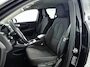 Volvo XC40 B3 Essential | Parkeercamera | Stoel- en stuurverwarming | Trekhaak