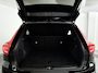 Volvo XC40 B3 Essential | Parkeercamera | Stoel- en stuurverwarming | Trekhaak