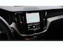Volvo XC60 340pk 2.0 T6 Plug-in hybrid AWD R-design | Longe Range | SOH: 95,59% | Trekhaak | 360 Camera | Panoramadak | Adaptive Cruise | 21" |