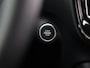 Volvo XC40 2.0 B4 Plus Dark 197 pk | Trekhaak | Harman Kardon audio | Stoel + Stuurverwarming | achteruitrijcamera | Stoel + Stuurverwarming | Elektrische Stoelen met Memory | Origineel nederlands |
