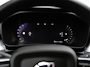 Volvo XC40 2.0 B4 Plus Dark 197 pk | Trekhaak | Harman Kardon audio | Stoel + Stuurverwarming | achteruitrijcamera | Stoel + Stuurverwarming | Elektrische Stoelen met Memory | Origineel nederlands |