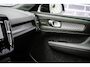 Volvo EX40 Single Motor Extended Range Ultra 82 kWh | Black Edition | Europa | Schuif-/Kanteldak | Harman Kardon Audio | Adaptieve Cruise Control | Stuur-/Stoelverwarming V+A | Warmtepomp | Getint Glas |