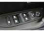 Peugeot e-2008 EV GT Pack 50 kWh Stoelverwarming Keyless Camera Dodehoek