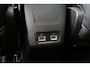 Peugeot e-2008 EV GT 54 kWh Panoramadak Keyless Camera