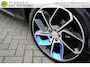 Lynk & Co 01 1.5 261PK! ORIGINEEL NEDERLANDS 20 X OP VOORRAAD ZWARTE HEMEL ROLHOES 360CAMERA 6,6KWH LADER PANORAMADAK ADAPTIEVE CRUISE ANDROID/APPLECARPLAY NAVI CLIMA PDC V+A 20INCH ENZ...