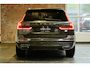 Volvo XC60 Recharge T6 AWD Inscription | Panoramadak | Adaptive Cruise Control | Harman Kardon Premium Audio | 360° Parkeercamera | Gelamineerde zijruiten | Electrische bedienbare voorstoelen | BLIS | 20'' Lichtmetalen velgen | Parkeersensoren voor + achter