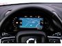 Volvo EX40 Single Motor Extended Range Plus Europa 82 kWh | Trekhaak | Harman/Kardon | Power Seats | BLIS | Adaptive Cruise Control | Stoelverwarming voor & achter | Stuurverwarming | Warmtepomp | Getint Glas |
