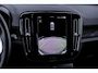 Volvo EX40 Single Motor Extended Range Plus Europa 82 kWh | Trekhaak | Harman/Kardon | Power Seats | BLIS | Adaptive Cruise Control | Stoelverwarming voor & achter | Stuurverwarming | Warmtepomp | Getint Glas |