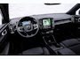 Volvo EX40 Single Motor Extended Range Plus Europa 82 kWh | Trekhaak | Harman/Kardon | Power Seats | BLIS | Adaptive Cruise Control | Stoelverwarming voor & achter | Stuurverwarming | Warmtepomp | Getint Glas |