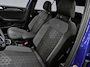 Volkswagen T-Roc 1.5 TSI R-Line 150pk DSG Automaat Panoramadak / Trekhaak afneembaar / Camera / Parkeersensoren / R-Line / Navigatie by App-connect hal