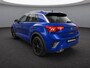 Volkswagen T-Roc 1.5 TSI R-Line 150pk DSG Automaat Panoramadak / Trekhaak afneembaar / Camera / Parkeersensoren / R-Line / Navigatie by App-connect hal