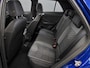 Volkswagen T-Roc 1.5 TSI R-Line 150pk DSG Automaat Panoramadak / Trekhaak afneembaar / Camera / Parkeersensoren / R-Line / Navigatie by App-connect hal