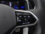 Volkswagen T-Roc 1.5 TSI R-Line 150pk DSG Automaat Panoramadak / Trekhaak afneembaar / Camera / Parkeersensoren / R-Line / Navigatie by App-connect hal
