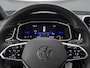 Volkswagen T-Roc 1.5 TSI R-Line 150pk DSG Automaat Panoramadak / Trekhaak afneembaar / Camera / Parkeersensoren / R-Line / Navigatie by App-connect hal
