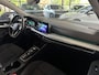 Volkswagen Golf 1.5 eTSI DSG LIFE BUSINESS CAMERA/ACC/CARPLAY/SFEERVERL.