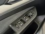 Volkswagen Golf 1.5 eTSI DSG LIFE BUSINESS CAMERA/ACC/CARPLAY/SFEERVERL.