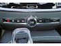 Volvo V60 T6 Recharge AWD Plus Dark - IntelliSafe Assist & Surround - 360º Camera - Harman/Kardon audio - Verwarmde voorstoelen, stuur & achterbank - Parkeersensoren voor & achter - Elektr. bedienb. voorstoelen met geheugen - Inklapbare trekhaak - 18' LMV