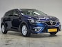 Renault Megane Estate 1.5 dCi Eco2 Limited/ D-Riem verv: 138.000 KM!/ Trekhaak/ Apple + Android/ Keyless/ Navi/ Clima/ Cruise/ Elek. pakket/ Isofix/ Bluetooth/ Multi. LEDER. Stuur/ Mistl./ PDC/ Extra getint glas.