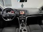Renault Megane Estate 1.5 dCi Eco2 Limited/ D-Riem verv: 138.000 KM!/ Trekhaak/ Apple + Android/ Keyless/ Navi/ Clima/ Cruise/ Elek. pakket/ Isofix/ Bluetooth/ Multi. LEDER. Stuur/ Mistl./ PDC/ Extra getint glas.