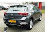 Volkswagen T-Roc 1.5 TSI Sport. Camera, Elek Klep, Adap Cruise, Stoel&StuurVerw, Haak 1500kg