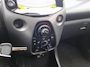 Toyota Aygo 1.0 VVT-i x-play | ACHTERUITRIJCAMERA | 5 DEURS | TELEFOON | AIRCO | ELEKTRISCHE RAMEN |