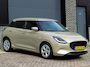 Suzuki Swift 1.2 Select automaat CVT All season Rijklaarprijs! | Tot 10 jaar Garantie | Onderhoudsbeurt | Mobiliteitservice |