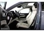 Volvo XC40 1.5 T4 Recharge Inscription | Panoramadak | 360 Camera | BLISS | Adaptieve Cruise | Pilot Assist | Verwarmbaar Stuurwiel & Voorstoelen | Elektrische stoelen