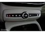 Volvo XC40 1.5 T4 Recharge Inscription | Panoramadak | 360 Camera | BLISS | Adaptieve Cruise | Pilot Assist | Verwarmbaar Stuurwiel & Voorstoelen | Elektrische stoelen
