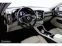 Volvo XC40 1.5 T4 Recharge Inscription | Panoramadak | 360 Camera | BLISS | Adaptieve Cruise | Pilot Assist | Verwarmbaar Stuurwiel & Voorstoelen | Elektrische stoelen