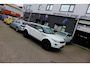 Land Rover Range Rover Evoque 2.2 TD4 4WD Prestige / Pano / NAVI / XENON / VOL ! ! !