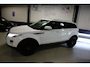 Land Rover Range Rover Evoque 2.2 TD4 4WD Prestige / Pano / NAVI / XENON / VOL ! ! !