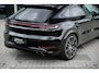 Porsche Cayenne Coupé 3.0 E-Hybrid | SportDesign Pakket | Black Edition | Adaptieve Luchtvering PASM | 22-inch RS Spyder | Sport Chrono Pakket | Panoramadak | Bijrijdersdisplay | Bose Surround Sound System | Adaptive Cruise Controle | Soft-Close portieren | 360° Surround View | 21 inch RS Spyder Design velgen |
