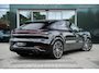 Porsche Cayenne Coupé 3.0 E-Hybrid | SportDesign Pakket | Black Edition | Adaptieve Luchtvering PASM | 22-inch RS Spyder | Sport Chrono Pakket | Panoramadak | Bijrijdersdisplay | Bose Surround Sound System | Adaptive Cruise Controle | Soft-Close portieren | 360° Surround View | 21 inch RS Spyder Design velgen |