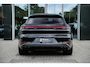 Porsche Cayenne Coupé 3.0 E-Hybrid | SportDesign Pakket | Black Edition | Adaptieve Luchtvering PASM | 22-inch RS Spyder | Sport Chrono Pakket | Panoramadak | Bijrijdersdisplay | Bose Surround Sound System | Adaptive Cruise Controle | Soft-Close portieren | 360° Surround View | 21 inch RS Spyder Design velgen |