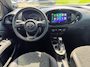 Toyota Aygo X 1.0 VVT-I S-CVT ENVY TwoTone Carplay JBL Camera PDC ACC Stoelverw. Prachtig!