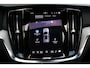 Volvo V60 2.0 T6 Plug-in hybrid AWD Plus Dark Head-up Display | Harman/Kardon Premium Geluidssysteem | Panoramisch Schuif-/Kanteldak | Adaptieve Cruise Control met Pilot Assist |19" 5-triplespaaks Black/Diamond Cut | Lederen Bekleding | Google Navigatiesysteem | 360 Graden Camera | Electronic Climate Controle | Voorstoelen Verwarmd En Elektrische Lendesteunen | Keyless Entry | Elektrische Achterklep | Elektrisch Verstelbare Stoelen Voor Met Memory |Verwarmbare Achterbank |