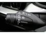 Volvo V60 2.0 T6 Plug-in hybrid AWD Plus Dark Head-up Display | Harman/Kardon Premium Geluidssysteem | Panoramisch Schuif-/Kanteldak | Adaptieve Cruise Control met Pilot Assist |19" 5-triplespaaks Black/Diamond Cut | Lederen Bekleding | Google Navigatiesysteem | 360 Graden Camera | Electronic Climate Controle | Voorstoelen Verwarmd En Elektrische Lendesteunen | Keyless Entry | Elektrische Achterklep | Elektrisch Verstelbare Stoelen Voor Met Memory |Verwarmbare Achterbank |