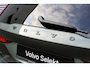 Volvo V60 2.0 T6 Plug-in hybrid AWD Plus Dark Head-up Display | Harman/Kardon Premium Geluidssysteem | Panoramisch Schuif-/Kanteldak | Adaptieve Cruise Control met Pilot Assist |19" 5-triplespaaks Black/Diamond Cut | Lederen Bekleding | Google Navigatiesysteem | 360 Graden Camera | Electronic Climate Controle | Voorstoelen Verwarmd En Elektrische Lendesteunen | Keyless Entry | Elektrische Achterklep | Elektrisch Verstelbare Stoelen Voor Met Memory |Verwarmbare Achterbank |