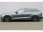 Volvo V60 2.0 T6 Plug-in hybrid AWD Plus Dark Head-up Display | Harman/Kardon Premium Geluidssysteem | Panoramisch Schuif-/Kanteldak | Adaptieve Cruise Control met Pilot Assist |19" 5-triplespaaks Black/Diamond Cut | Lederen Bekleding | Google Navigatiesysteem | 360 Graden Camera | Electronic Climate Controle | Voorstoelen Verwarmd En Elektrische Lendesteunen | Keyless Entry | Elektrische Achterklep | Elektrisch Verstelbare Stoelen Voor Met Memory |Verwarmbare Achterbank |
