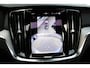 Volvo V60 2.0 T6 Plug-in hybrid AWD Plus Dark Head-up Display | Harman/Kardon Premium Geluidssysteem | Panoramisch Schuif-/Kanteldak | Adaptieve Cruise Control met Pilot Assist |19" 5-triplespaaks Black/Diamond Cut | Lederen Bekleding | Google Navigatiesysteem | 360 Graden Camera | Electronic Climate Controle | Voorstoelen Verwarmd En Elektrische Lendesteunen | Keyless Entry | Elektrische Achterklep | Elektrisch Verstelbare Stoelen Voor Met Memory |Verwarmbare Achterbank |