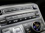 Hyundai Santa Fe PHEV Premium Sky SOH 100% | Achterbank verwarmd | Achteruitrijcamera 360 graden | Airco (automatisch)