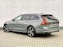 Volvo V90 T6 Plug-in Hybrid AWD Plus Dark | PHEV Long Range | SOH 100% | Luchtvering | Panoramadak | Harman Kardon Audio | Trekhaak | Sportstoelen | Keyless Entry | Elektrische Achterklep | Elektrisch Verstelbare Voorstoelen | Stoelverwarming | Lichtmetalen Velgen 20 inch | Navigatie | Apple Carplay | Android Auto