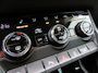 Skoda Karoq 1.5 TSI ACT DSG | trekhaak wegklapbaar | camera | adaptive cruise | stuurwielverwarming | stoelverwarming voor + achter