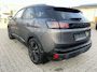 Peugeot 3008 1.6 HYbrid 225 GT Afneembare Trekhaak | Black Pack | Camera | 19" Lichtmetaal | Leder/Stof | Parkeersensoren Rondom | Digitaal Dashboard | Achteruitrijcamera | Afneembare trekhaak | Afwijkende dakkleur