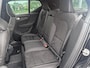 Volvo XC40 2.0 B4 Plus Dark / Pano. dak / Adaptieve Cruise / Trekhaak / Elek. verstelbare stoelen / Harman Kardon / Stoel+stuur verwarming / BLIS / Camera achter / Carplay & Android Auto /